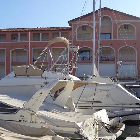 Appartement Port Les Voiles Grimaud