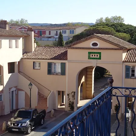 Appartement Port Les Voiles *