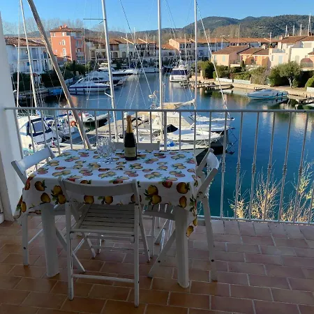 Port Les Voiles Grimaud