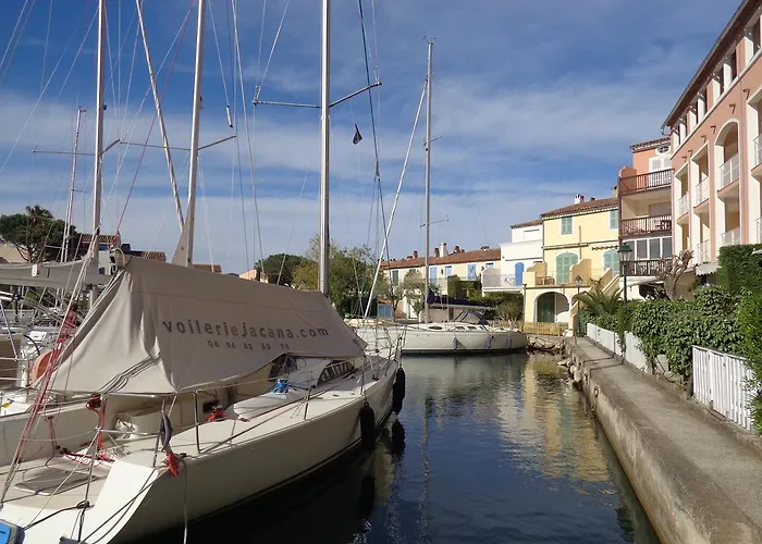Port Les Voiles *
