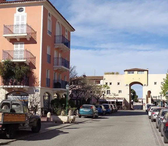 Port Les Voiles Appartement Grimaud